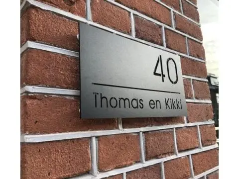 Aluminium Naamborden van Hoogwaardige Kwaliteit - Gratis Bevestigingsmateriaal