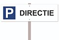 Parkeerbord Directie op paal aluminium wit
