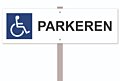 Parkeerbord Mindervaliden / invaliden op paal aluminium wit