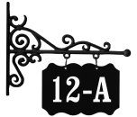 Zwart uithangbord gietijzer met sierlijke randen 31 x 26 cm